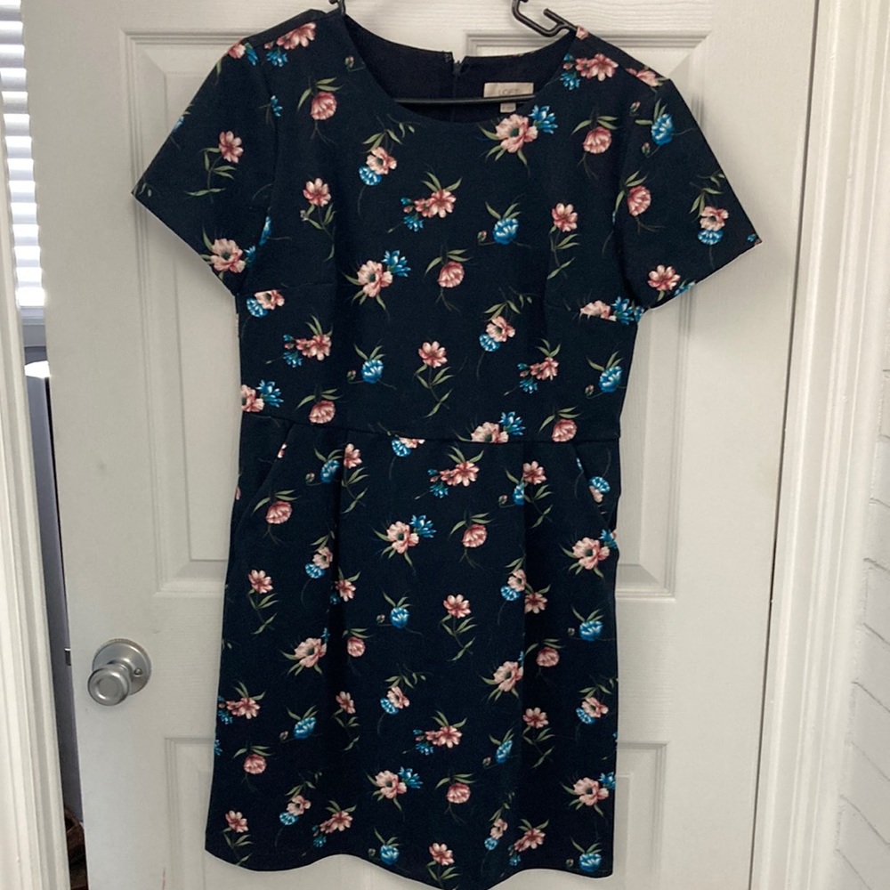 Navy floral pattern Loft dress with POCKETS
